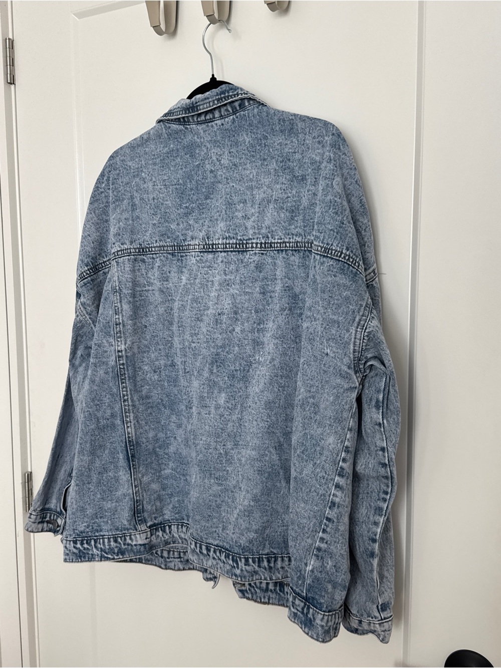 Light Wash Denim Jacket - Casual Oversized Jean Coat - Picture 5 of 5